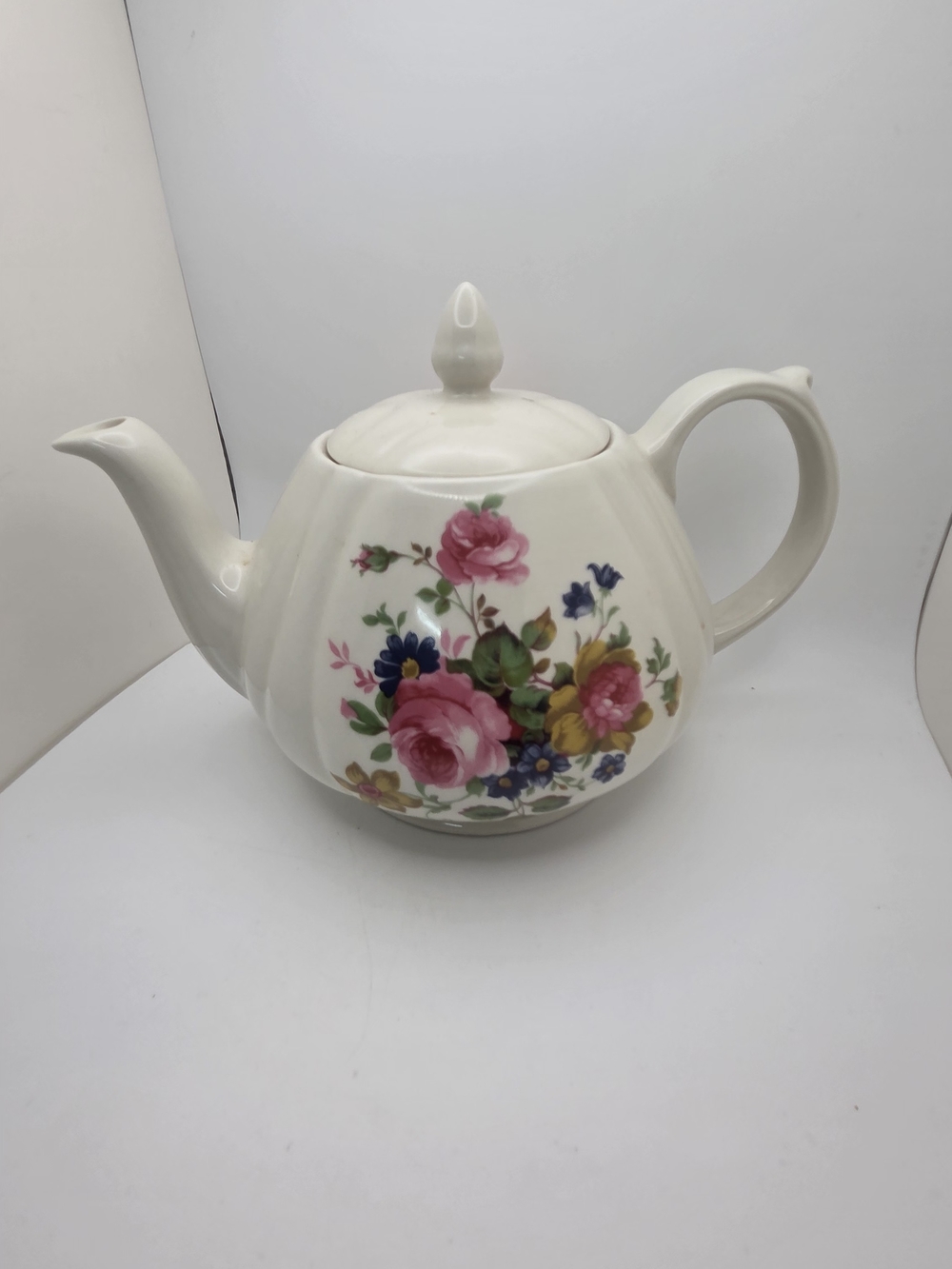Vintage Sadler Teapot England Ribbed Floral Cabbage Rose